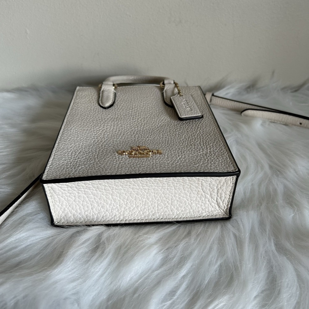 Coach North South Mini Tote Chalk White Pebbled Leather Crossbody Bag Excellent - Picture 4 of 9